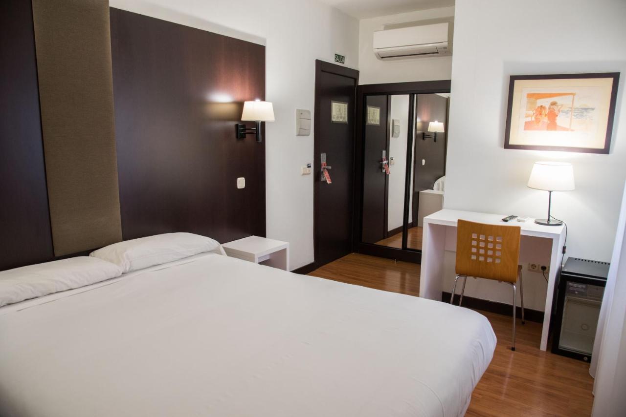 Hotel Delta Tudela Luaran gambar